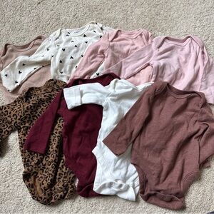 Old Navy Long Sleeve Bodysuit Baby Neutral Minimal